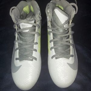 ****NIKE FOOTBALL CLEATS